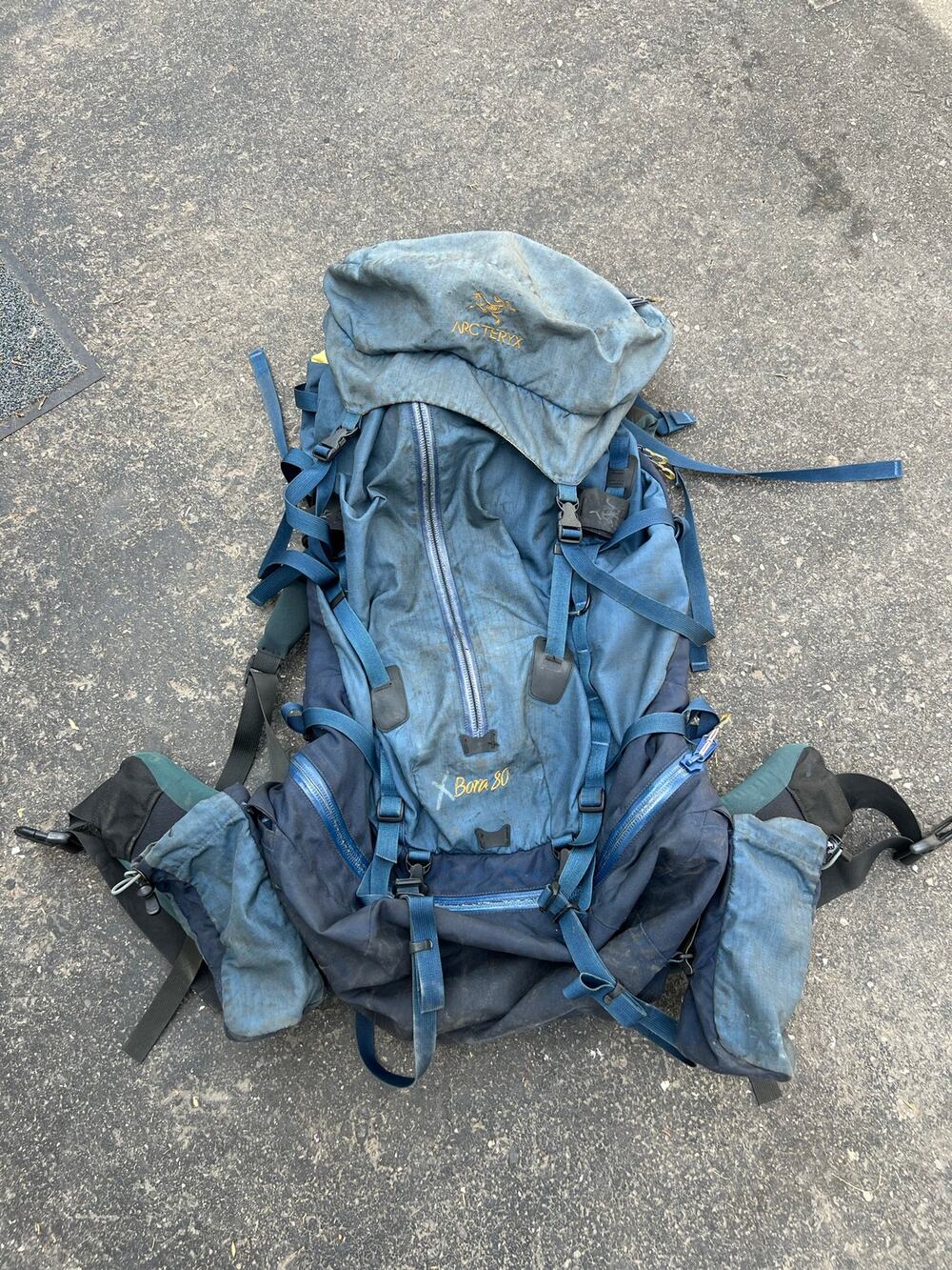 Arc'teryx Bora 80L backpacking bag back pack large hiking travel internal frame
